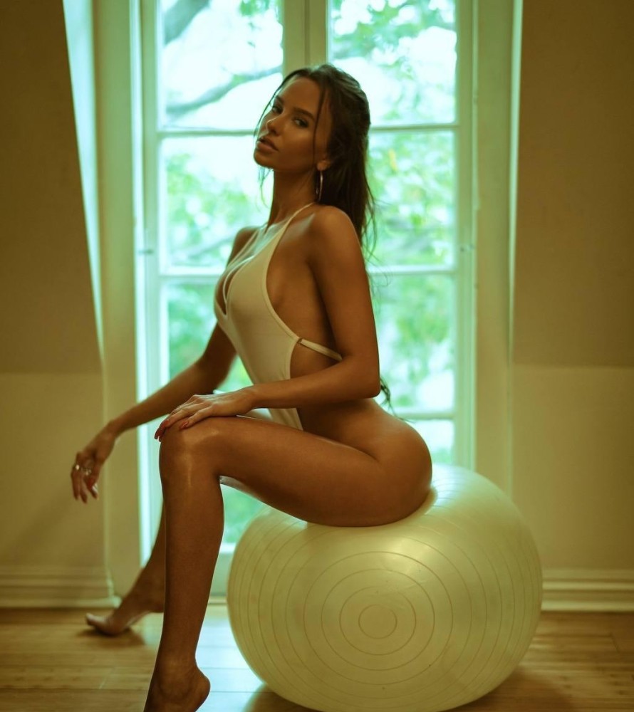 Индивидуалка Виолетта фото № 2 в городе Пикалёво