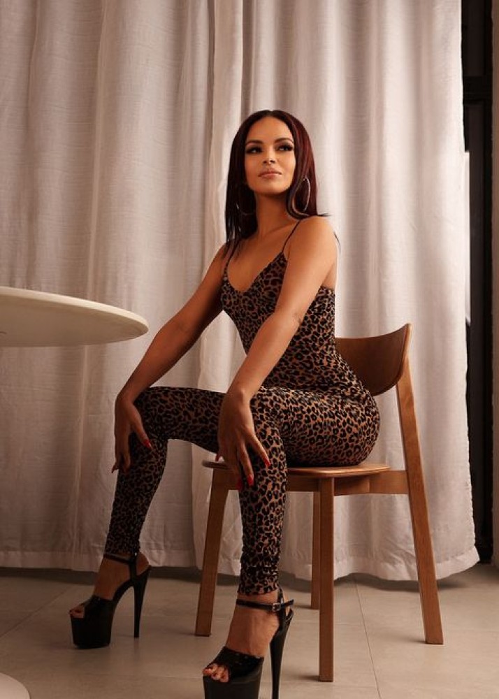 Индивидуалка Алина фото № 2 в городе Пикалёво