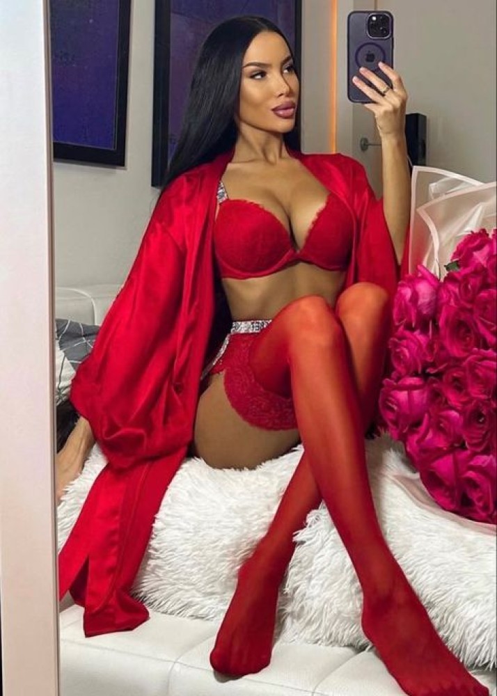 Индивидуалка Кристина главное фото в городе Пикалёво 