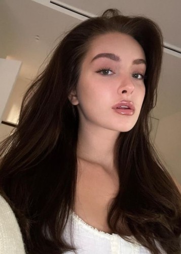 Эля, Г. Пикалёво